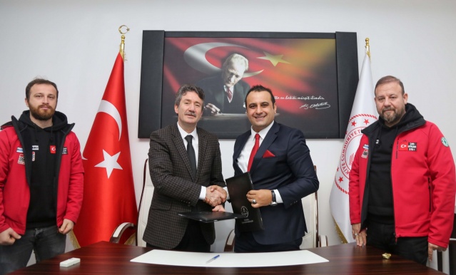 MEB'de Güvenli İleri Sürüş Teknikleri Eğitimi