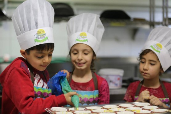 Minik Şefler 23 Nisan'da Çocuklar İçin Mutfakta