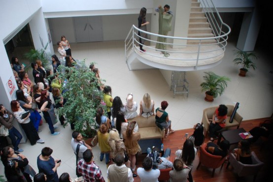 Singer Dikiş Atölyesi Barbaros Şansal Okan'da