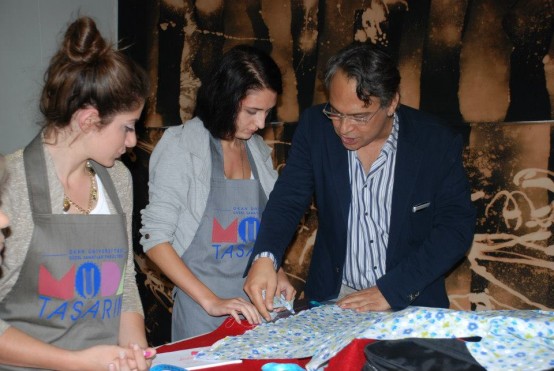 Singer Dikiş Atölyesi Barbaros Şansal Okan'da