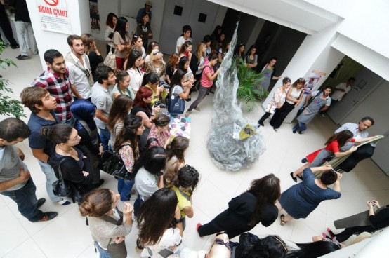 Singer Dikiş Atölyesi Barbaros Şansal Okan'da