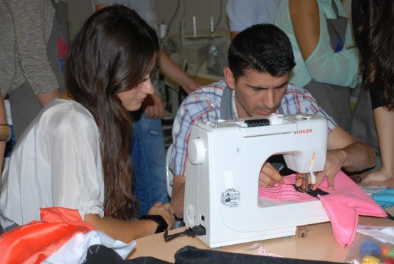 Singer Dikiş Atölyesi Barbaros Şansal Okan'da