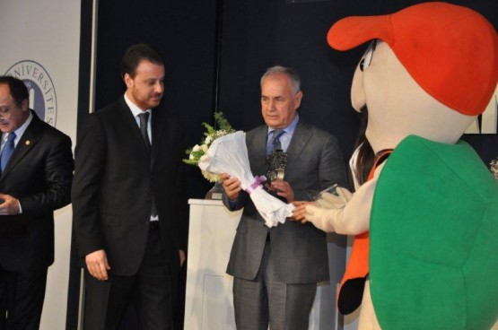 Okan Üniversitesi 2012 Spor Ödülleri sahiplerini