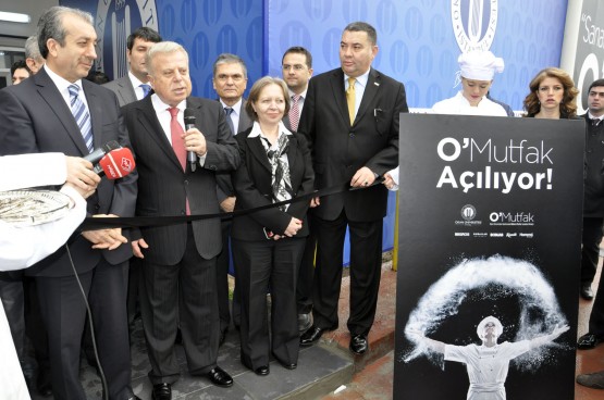 Türkiye'nin en büyük gastronomi mutfağı açıldı