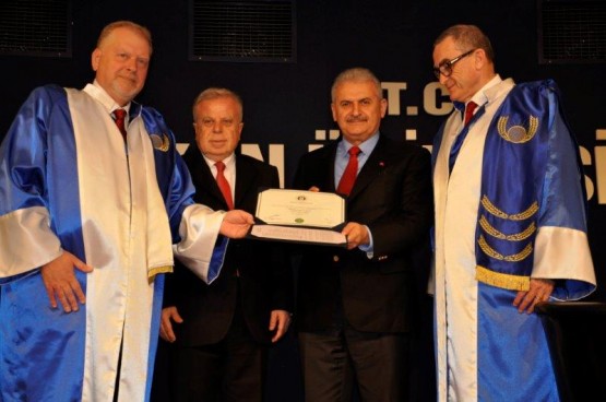 Binali Yıldırım'a Onursal Doktora