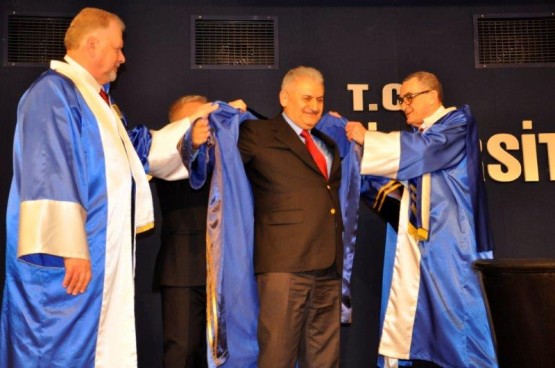 Binali Yıldırım'a Onursal Doktora