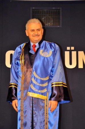 Binali Yıldırım'a Onursal Doktora