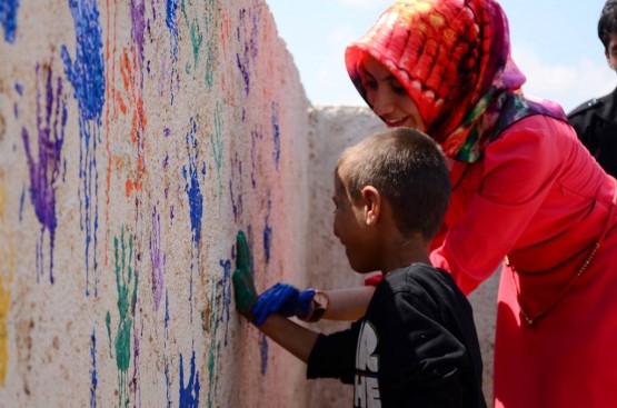 Mutluluğu paylaştılar.