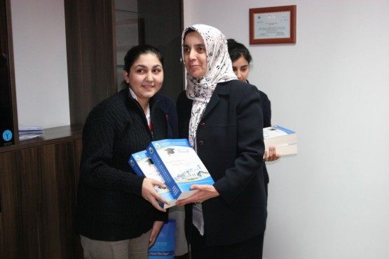 Hazırlık kitapları dağıtıldı, sırada burs sözü var