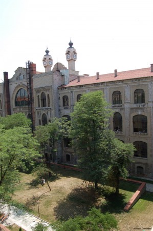 Marmara Üniversitesi