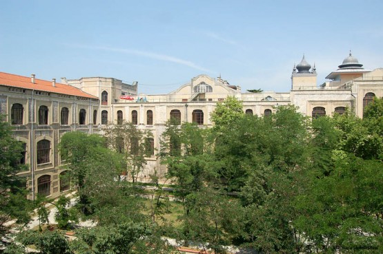 Marmara Üniversitesi