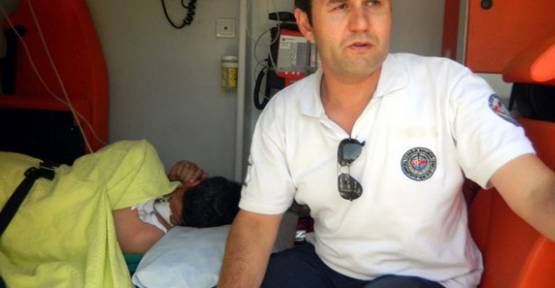 Akademisyene bıçaklı saldırı