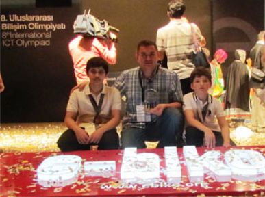 Bilişimde Dümya üçüncüsü oldular