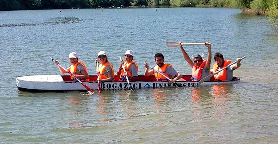 Boğaziçili Vikingler betonu yüzdürdü