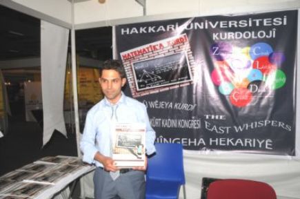 Bu da Kürtçe matematik kitabı.