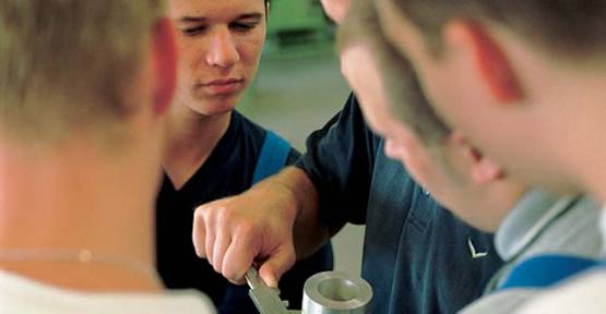 Gençlere yönelik mesleki eğitim sanayiyi canlandırabilir mi?