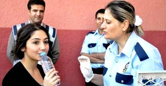 KPSS burnundan geldi