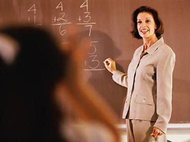 MEB Öğretmenin siciline bakacak