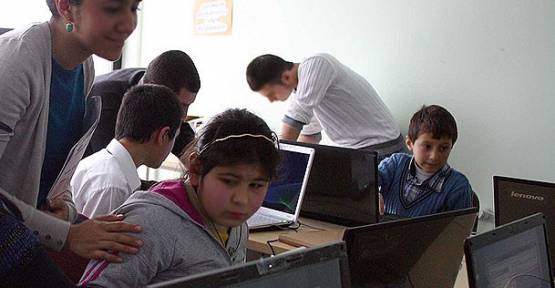 Okula ilk adımı şarkılarla atacaklar