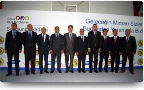 Samsung`tan eğitime büyük destek