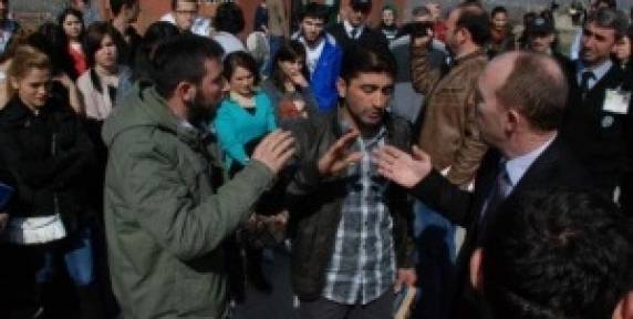 Üniversite Öğrencilerinden 1 TL Eylemi