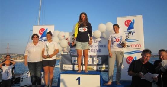 Üniversiteli mili yelkenci'den 2 Türkiye şampiyonluğu