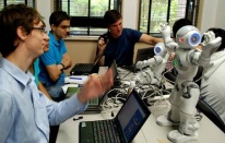 Üniversite giriş sınavını geçecek robot geliştiriliyor