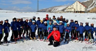 Minik Kardelenler kayak ile tanıştı