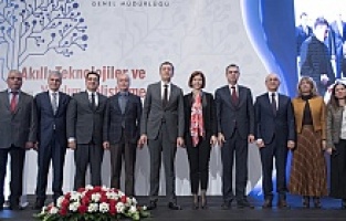 Öğretmenlere akıllı teknoloji ve yazılım geliştirme eğitimi verilecek