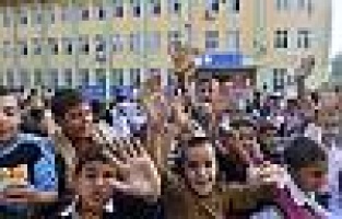 Akçakalede hafta sonu okul zili çaldı