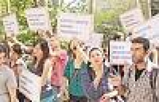 Boğaziçi'nde bin zombi