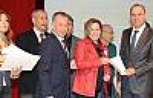 Eğitim milli bir politika olarak benimsenmeli