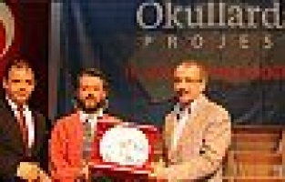 Eğitimi demokratikleştirmeye ve esnekleştirmeye çalışıyoruz