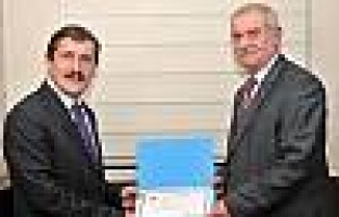 Erzincan üniversite vakfı yeni yönetimini seçti