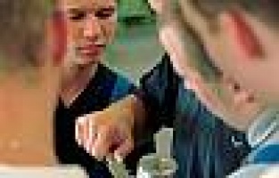 Gençlere yönelik mesleki eğitim sanayiyi canlandırabilir mi?