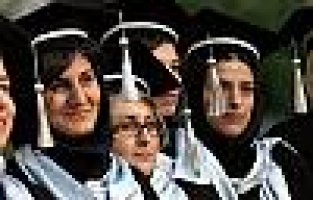 İran’da kadın öğrencilere üniversite sınırlaması
