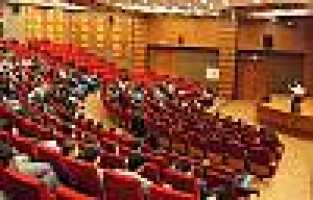 Lise öğrencilerine profesörlerden eğitimler