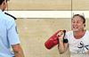 Oğlumu sınava alın yoksa kendimi yakarım