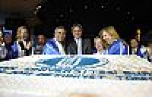 Okan Üniversitesi Yüksek Lisans öğrencilerinin mezuniyet sevinci