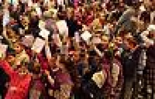 Sakarya'da aynı anda 1500 öğrenciden öğretmenlerine mektup