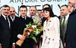 Türkiye genelinde Kredi Yurtlar'da doluluk oranı yüzde 100'dür.