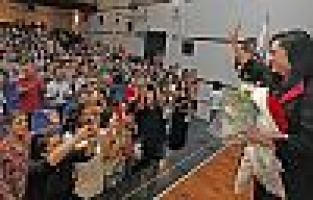 Yeşilçam’ın Sultanı kendi de ağladı, öğrencileri de ağlattı