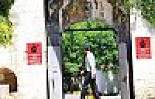 Yurt kapandı öğrenciler kapıda kaldı