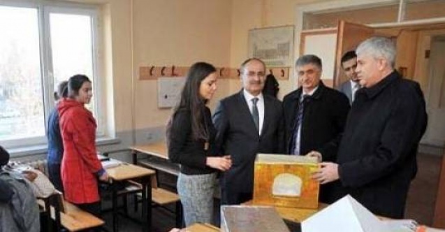 Vali Erden, mesleki eğitimin önemine değindi