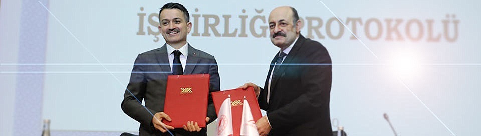 Üniversite sınavında ilk 10 bine giren öğrencilere burs müjdesi